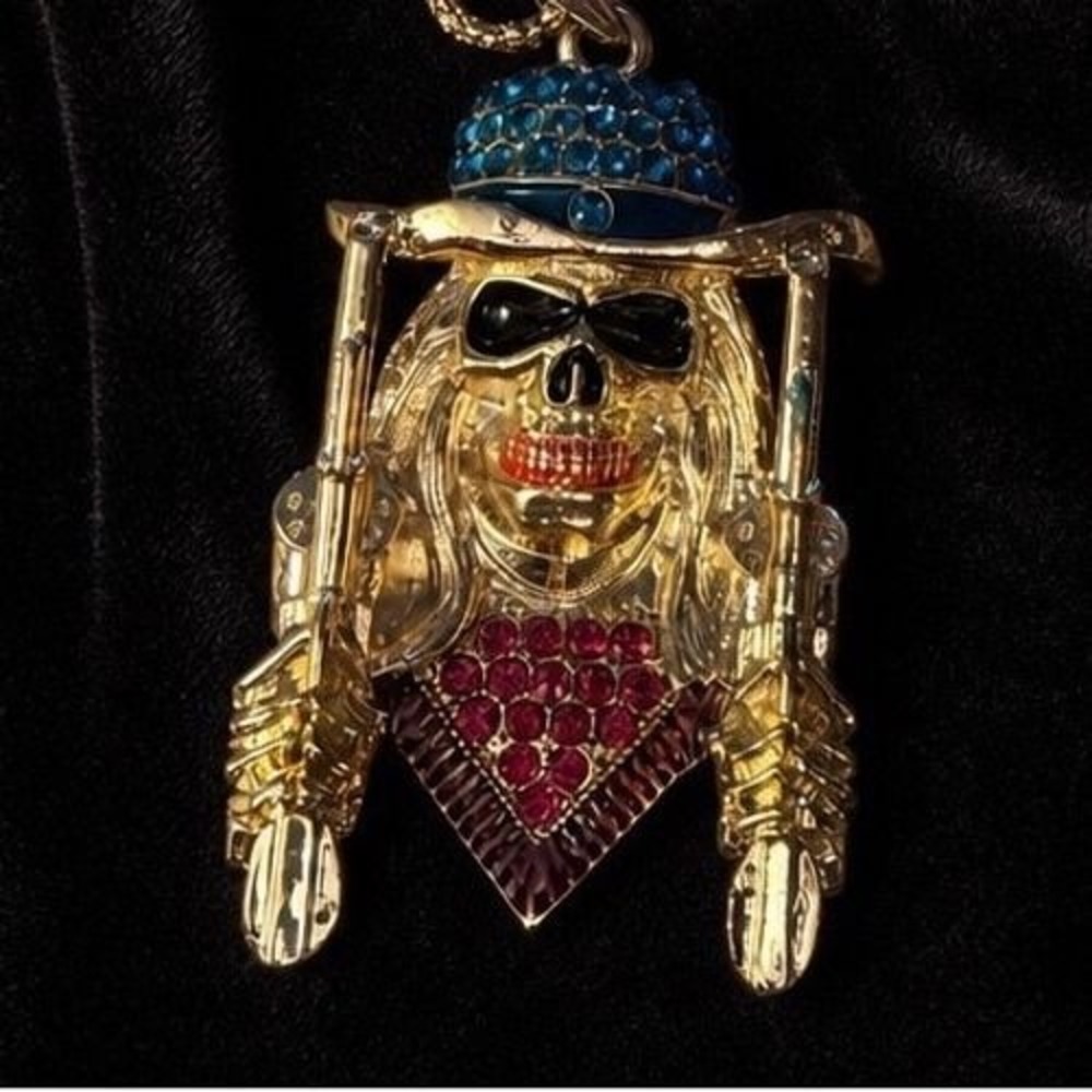 Betsey Johnson Skull Pendant Necklace Gold Tone Rhinestone NWT Statement